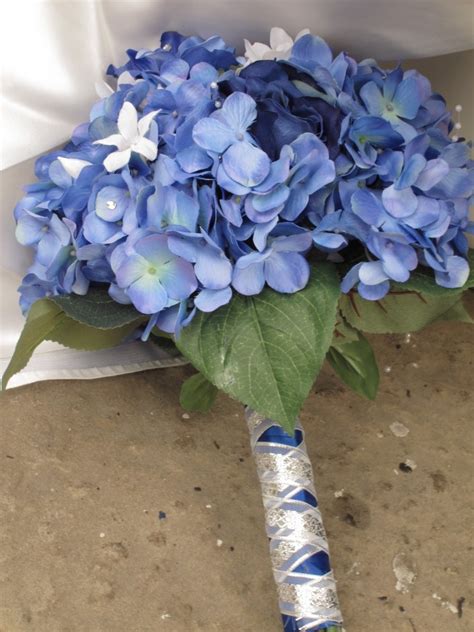 Create A Beautiful Blue Hydrangea Bouquet Wedding Blog