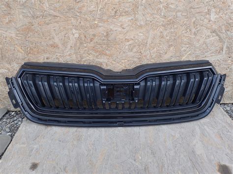 Atrapa Gril Grill Skoda Kamiq Nw Black A Za Z