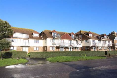 2 Bed Flat For Sale In Marine Drive East Barton On Sea New Milton