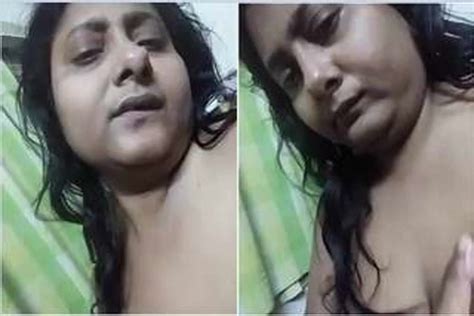 Today Exclusive Horny Desi Bhabhi Play With Xhamster