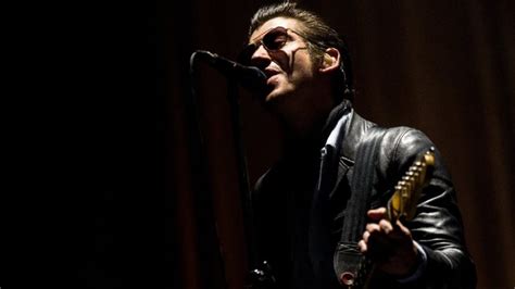 Arctic Monkeys estrena nueva canción de su séptimo álbum en un