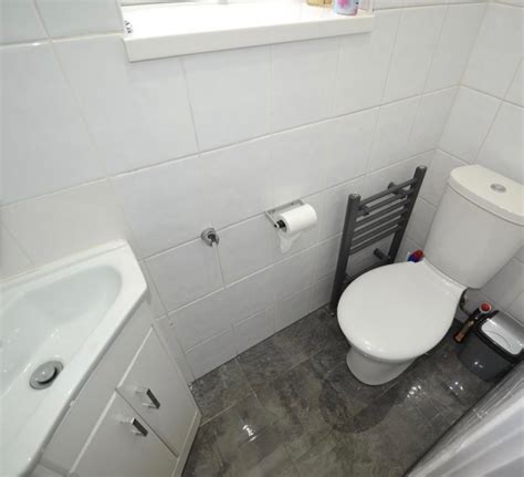 Dagenham 3 Bed Terraced House Bonham Road Rm8 To Rent Now For £