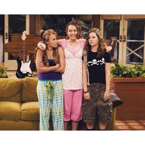 Hannah Montana Aesthetic Hannah Montana Outfits Hannah Montana The