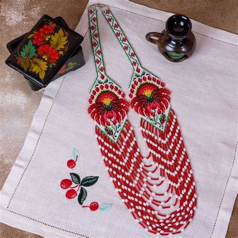 Pin By Halyna Chuprynyuk On Projects To Try Beads Beaded Projects