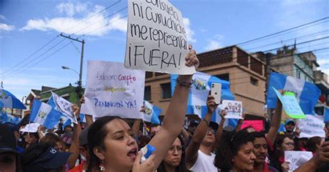 Guatemaltecos Protestan Por Tercer D A Consecutivo En Contra Del