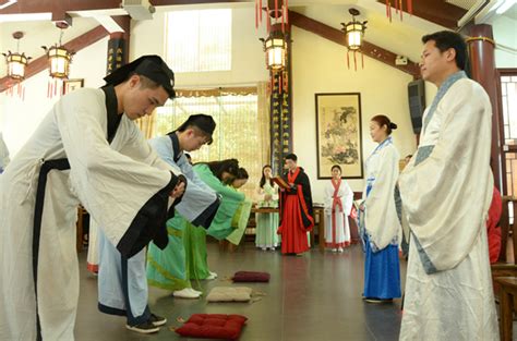 “笄冠之礼 成人之美”—— 贵州大学2016届研究生成人礼在中国文化书院举行