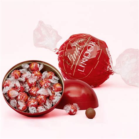 Lindt Lindor Assorted Chocolate Truffles T Box 525g Moonpig