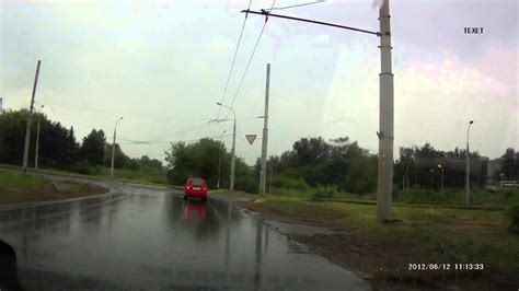Рыбинск. Короткое замыкание на контактной сети троллейбусной линии ...