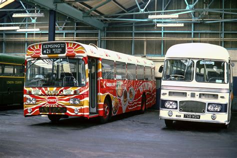 The Transport Library London Country Aec Reliance Rp46 Jpa146k On