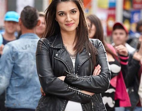 Kriti Sanon in Dilwale