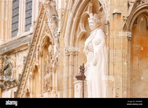 The New Statue Of The Late Queen Elizabeth Ii By Richard Bossons And