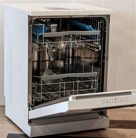 Обзор и тестирование посудомоечной машины Candy Brava CDPN 1D640PW-08