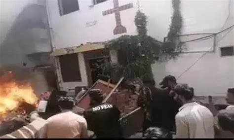 Pakistans Jaranwala Violence 19 Churches Gutted Says Human Rights