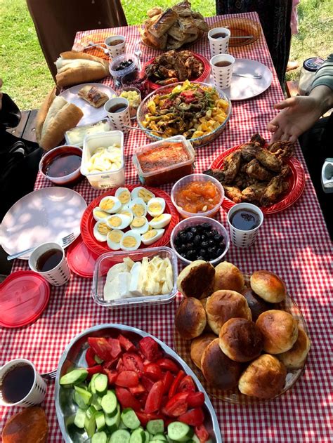 Piknik kahvaltı Yemek tarifleri Yemek sunumu Yemek fotoğrafçılığı