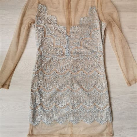 Abito Effetto Nudo Con Tulle Nude E Pizzo Depop