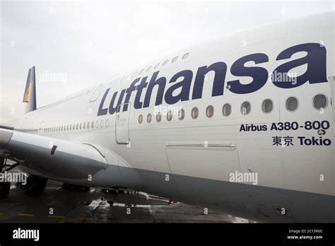 Lufthansa A Cockpit Fotos Und Bildmaterial In Hoher Aufl Sung Alamy