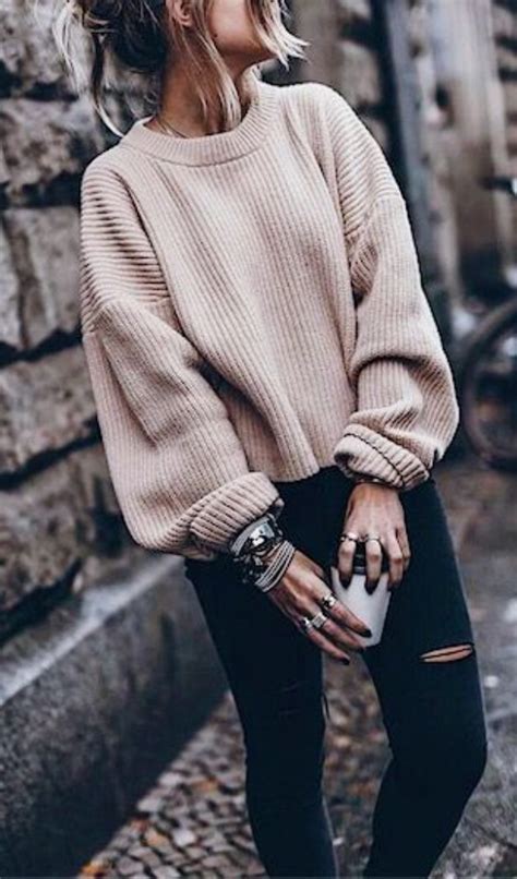 Oversized Sweater For The Winter Oversized Sweater Outfit Sweater