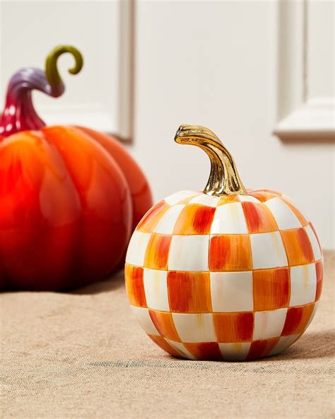 10 Awesome No Carve Ways To Decorate Your Pumpkin For Halloween