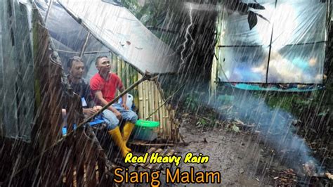 Camping Hujan Deras Siang Sampai Malam Shelter Aquarium Tidur Pulas