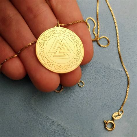 Valknut Necklace Trinity Knot Amulet Viking Pendant Odin Triangles