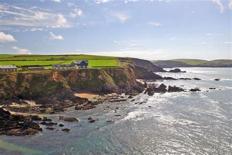 Devon Beachfront Cottages | Seafront with Sea Views