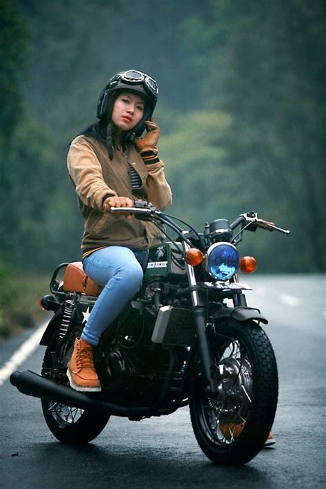 Bike Race: Bike Racing Games | Motorcycle girl, Custom bikes, Cafe racer bikes