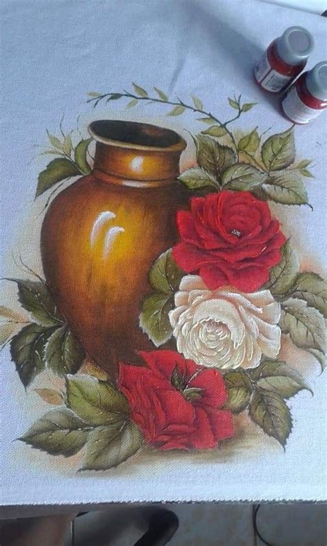 Pin De Docarmo Teixeira Em Pintura Em Tecido Flores Pintadas Arte