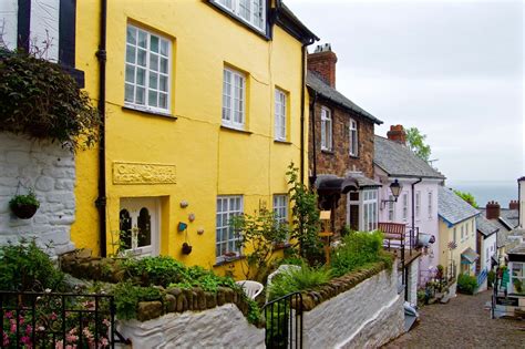 Clovelly village: the land that time forgot | Atlas & Boots