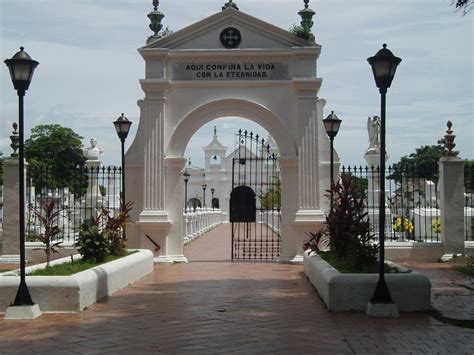 Cementerio De Mompox Descubre La Arquitectura Colonial De Sus