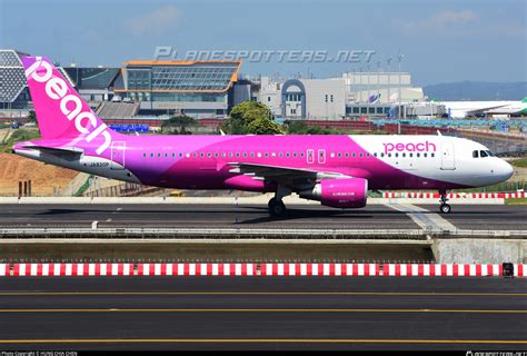 JA820P Peach Airbus A320 214 Photo By HUNG CHIA CHEN ID 989798