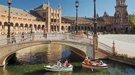 Cruceros Y Paseos En Barco Por Sevilla Hellotickets