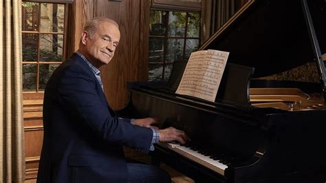 Frasier Reboot Receives Release Date, First Look Images