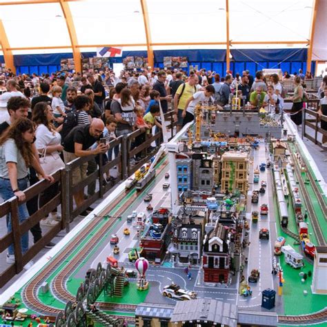 Mostra Di Creazioni Con I Mattoncini Lego Bergamo Brick City