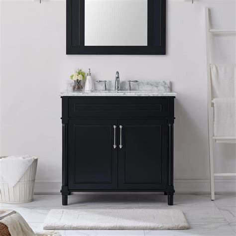 Traditional Bathroom Vanities With Black Countertops