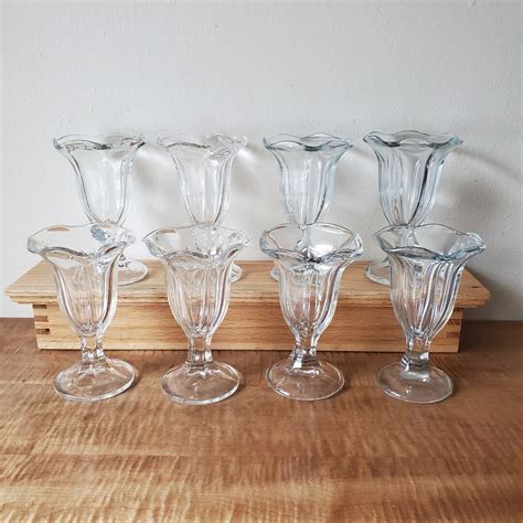 Vintage 8 Ice Cream Parfait Sundae Glasses Clear Tulip Ice Cream Cups