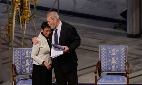 Jornalistas Maria Ressa E Dmitri Muratov Recebem Nobel Da Paz E