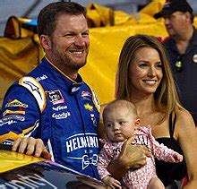 Dale Earnhardt Jr. - Wikipedia