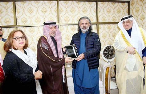 Federal Minister For Narcotics Control Nawabzada Shazain Bugti Presenting A Souvenir To H E Mr