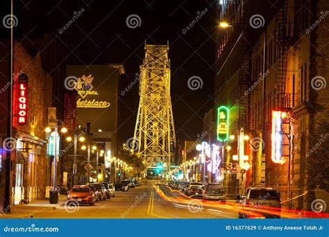 Duluth Nightlife editorial stock image. Image of outside - 16377629