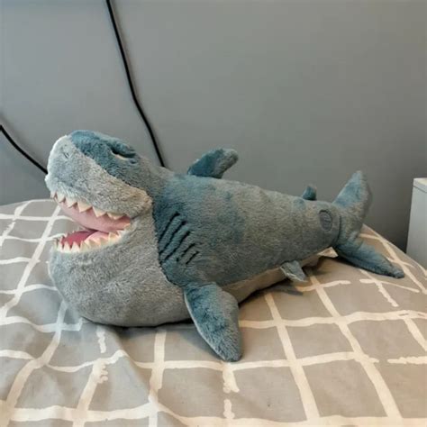 Official Disney Store Finding Nemo Bruce The Shark Large 18 Inch Plush