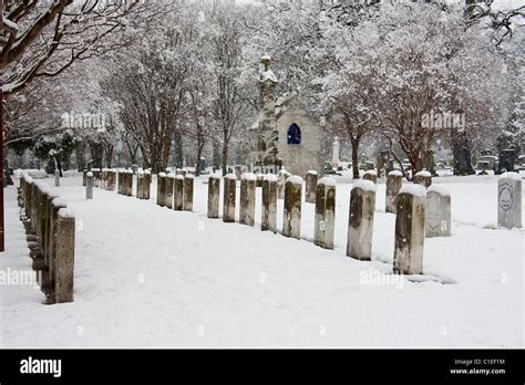 Greenwood Cemetery Texas Hi Res Stock Photography And Images Alamy