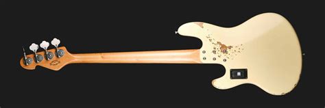 TM4 Fretless Creme Hardcore Aged