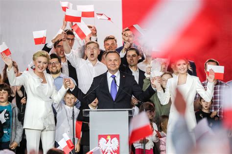 Wyniki wyborów z 99 97 proc Andrzej Duda powiększył przewagę Widal pl