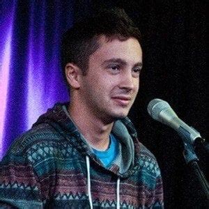 Tyler Joseph - Age, Family, Bio | Famous Birthdays