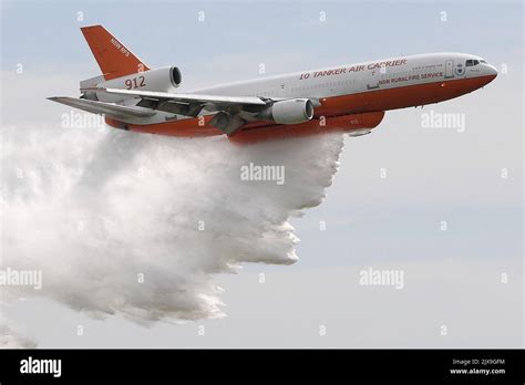 A Nsw Rural Fire Service Very Large Air Tanker Vlat Conducts A Water