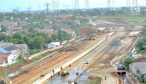 FOTO Melihat Progres Pembangunan Tol Desari Foto Liputan6