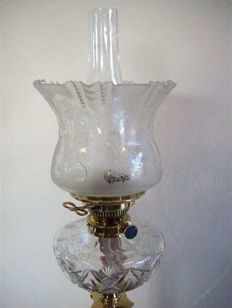 Antiques Atlas A Victorian Brass Corinthian Column Oil Lamp