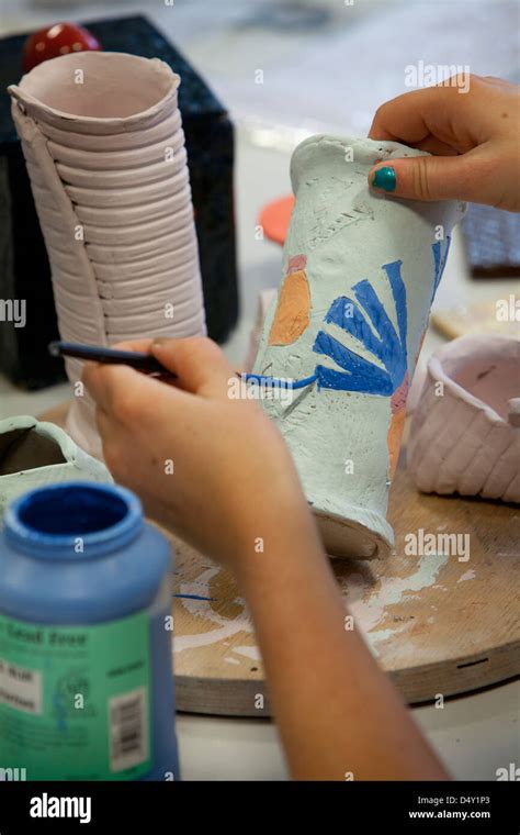 A Ceramics Class At Cardonald College Glasgow Stock Photo Alamy