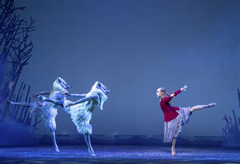 Scottish Ballets New The Snow Queen Is An Eminently Revivable Festive