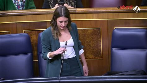 El Plural On Twitter Irene Montero Emocionada Al Ser Aplaudida Por